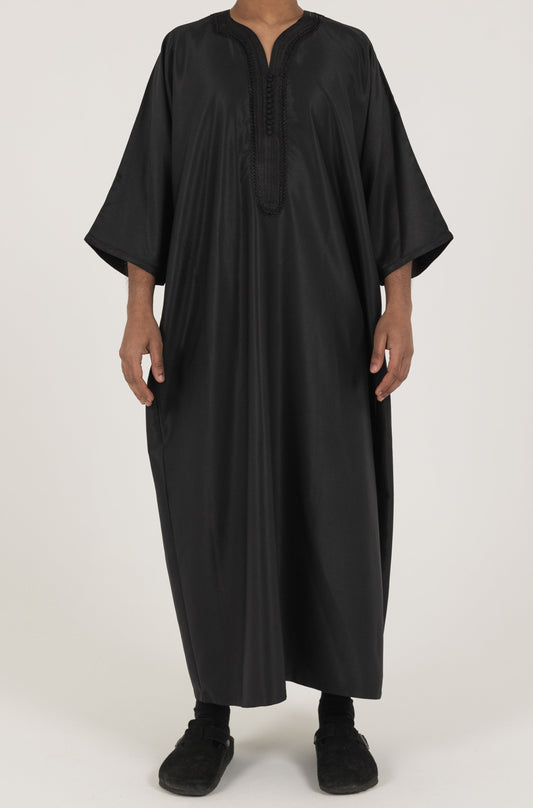 Essential Black thobe