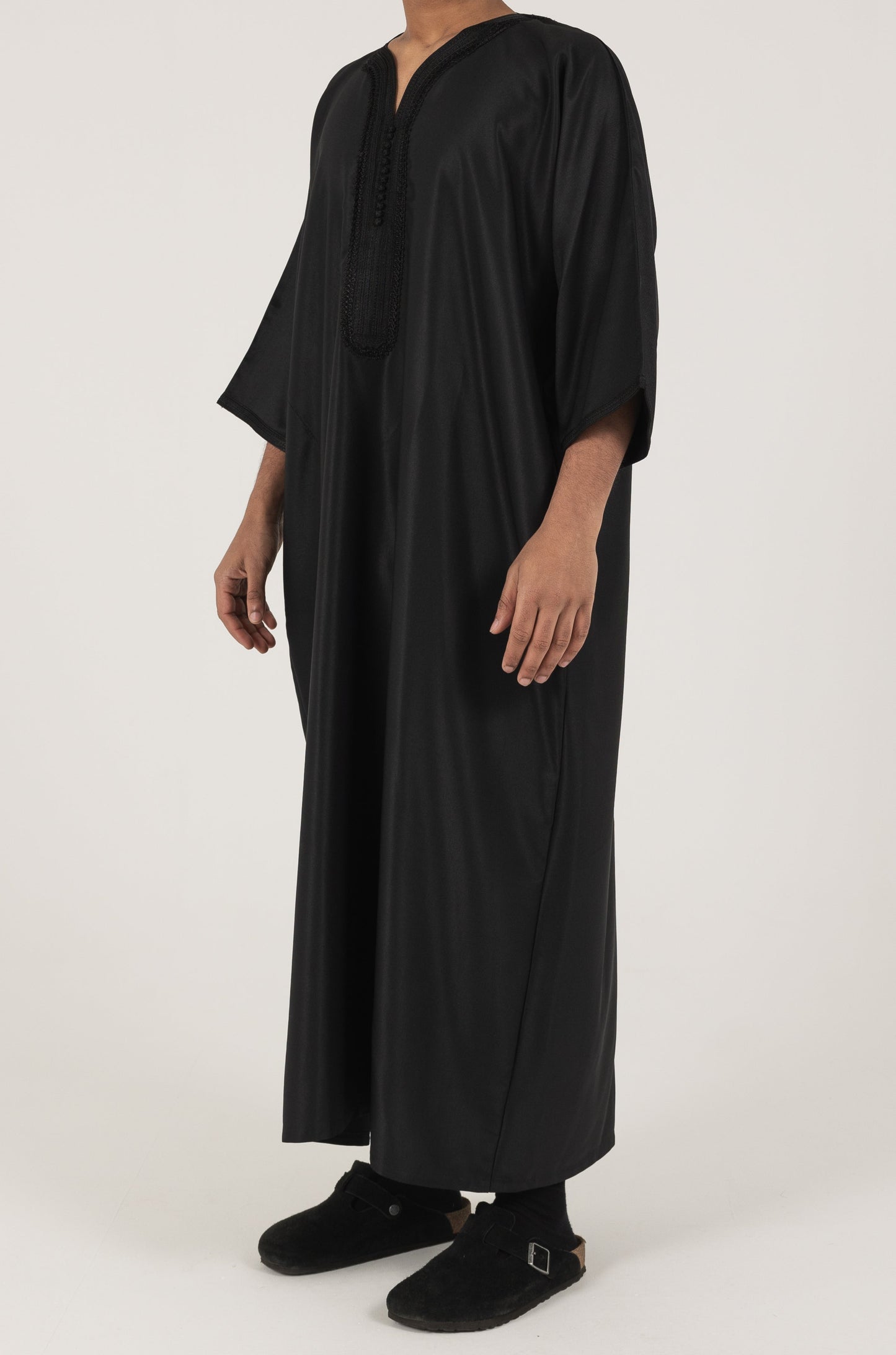 Essential Black thobe