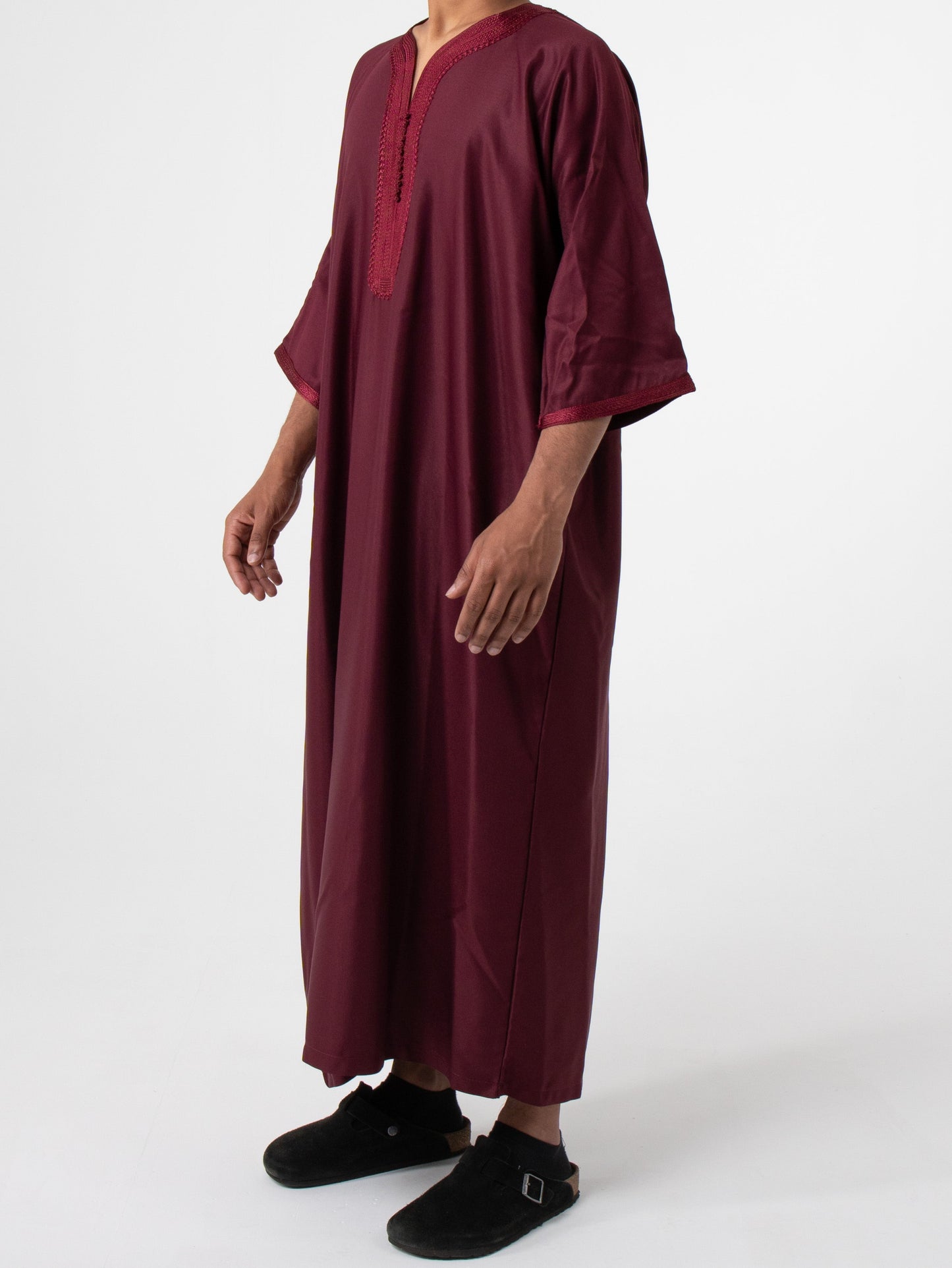 Essential Maroon thobe